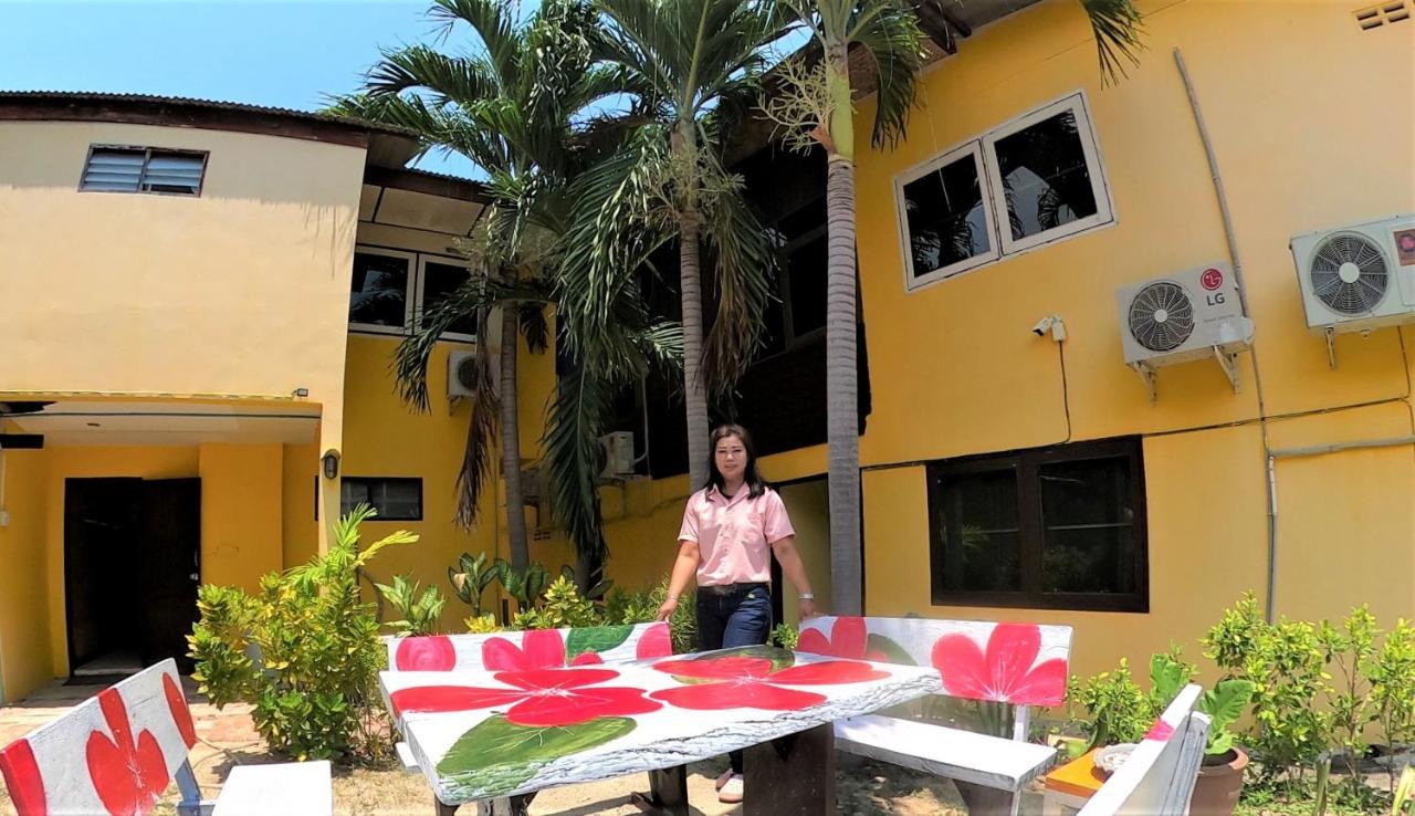 Golf-Sea-City Guest House Hua Hin Bagian luar foto